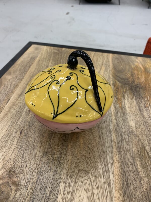 ceramic pink and yellow pot 5a